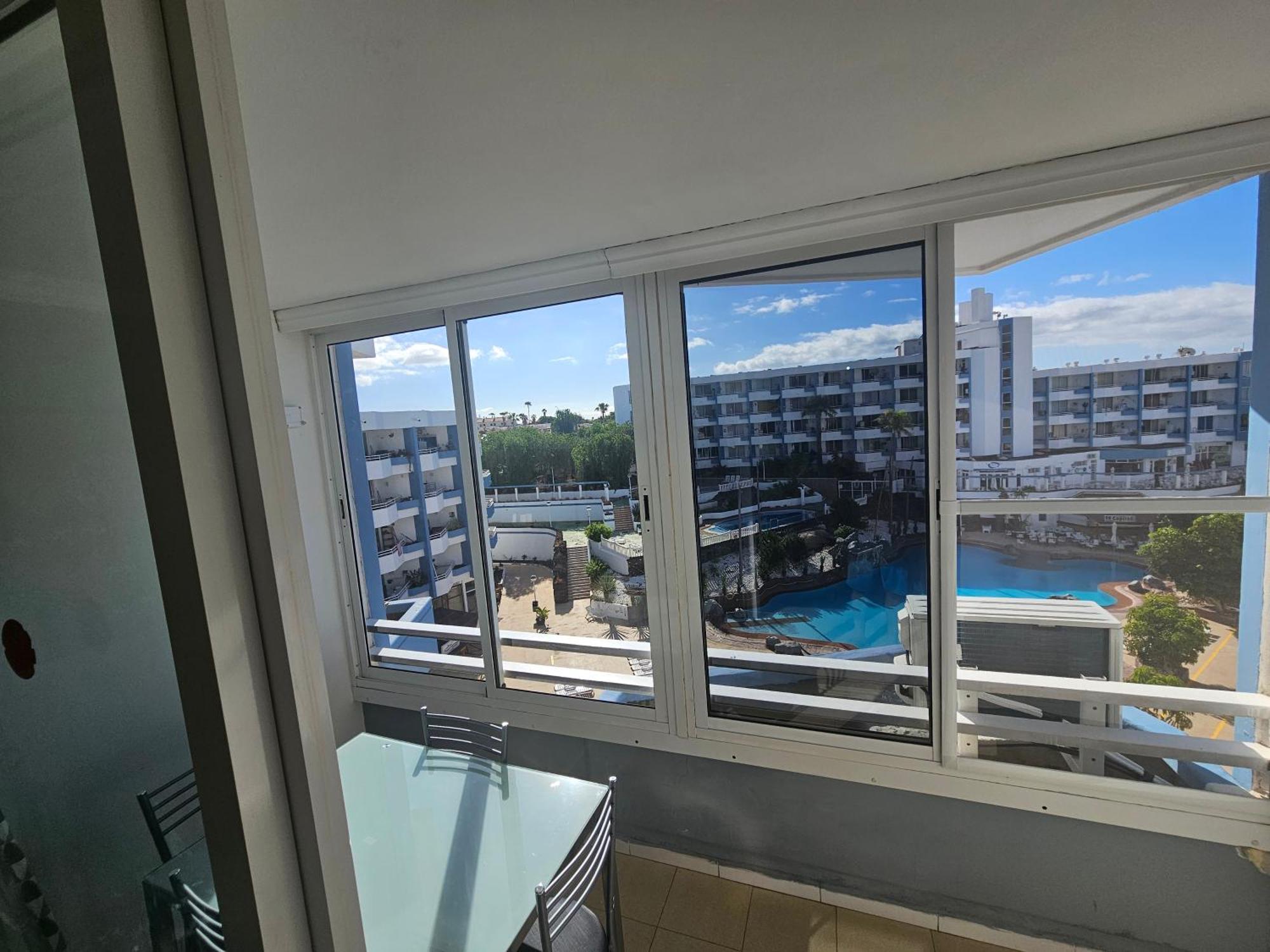 Cozy Studio, Aircon And 3 Pools ซานมิเกลเดียโบนา ภายนอก รูปภาพ
